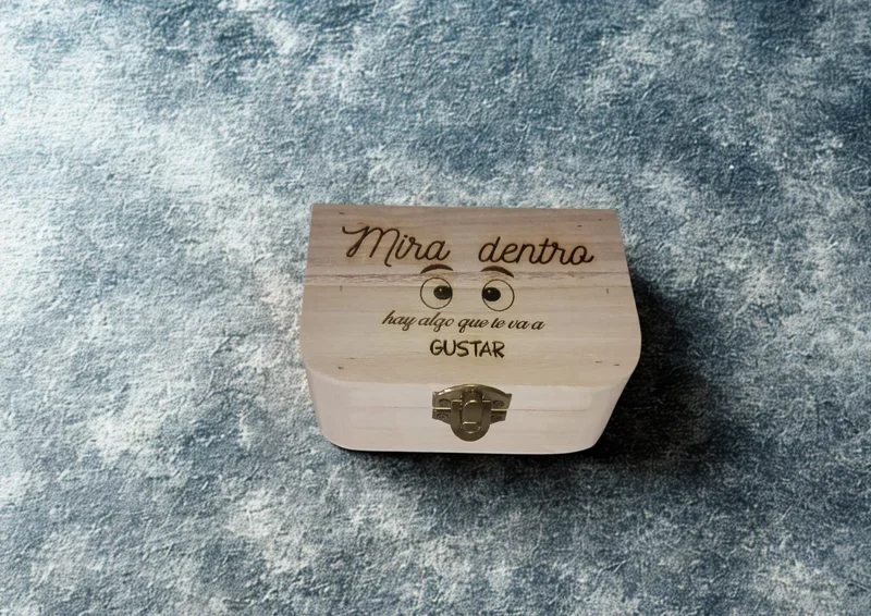 CHUPETE Y TEST PERSONALIZADO: CAJA SORPRESA
