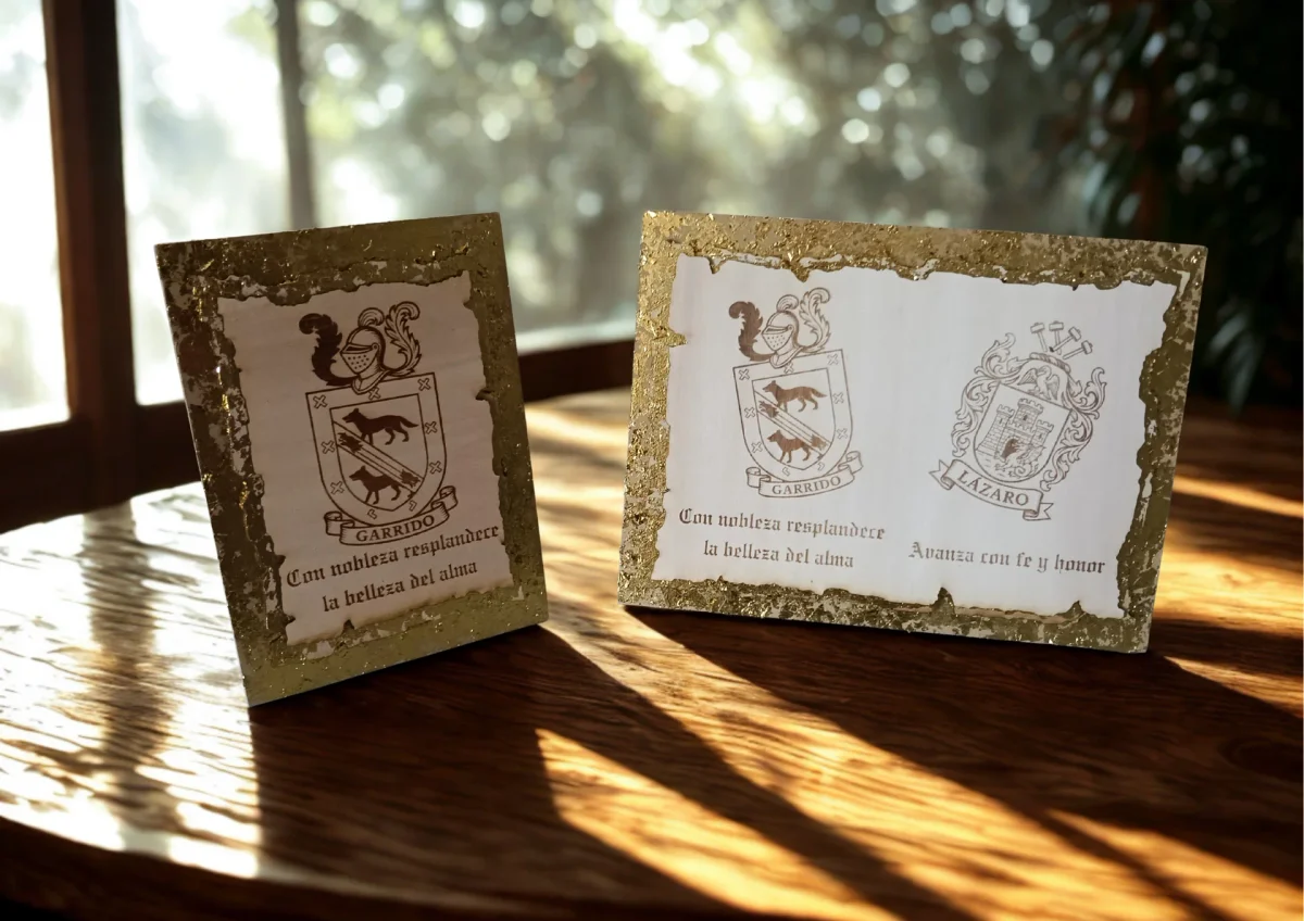 ESCUDO HERALDICO GRABADO EN MADERA