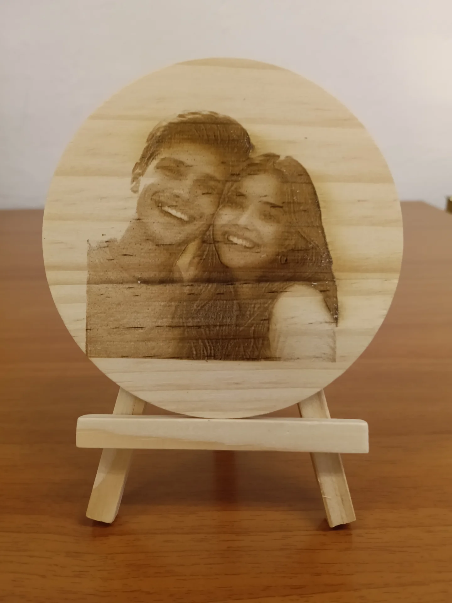 PHOTO ENGRAVED ON WOOD
